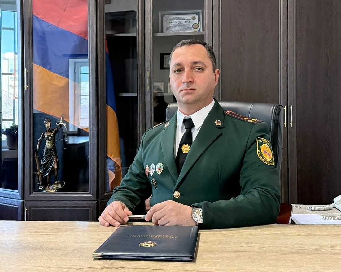 Արծրուն Ռազմիկի Պետրոսյան